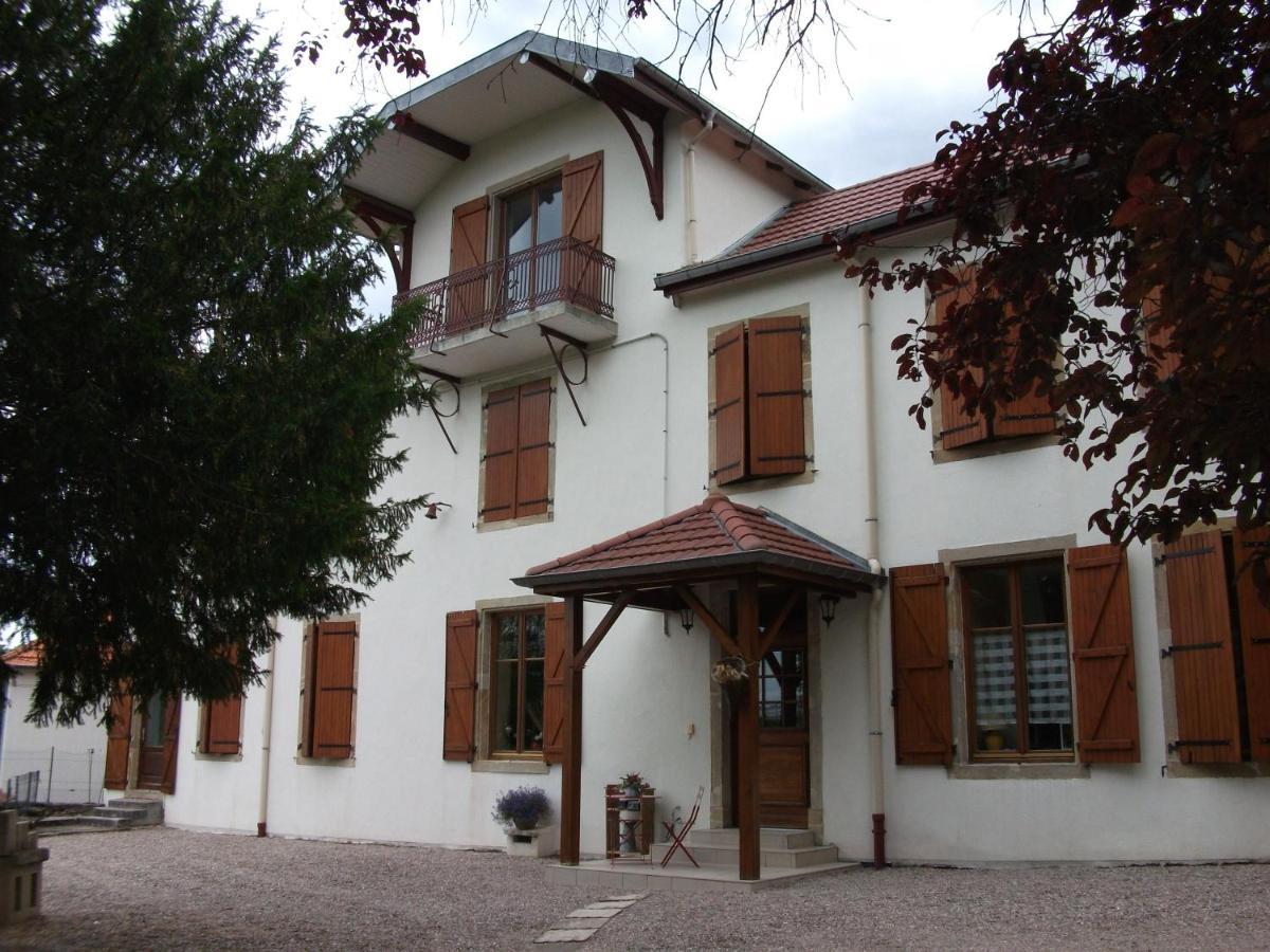 Villa Sainte Barbe Mirecourt Esterno foto