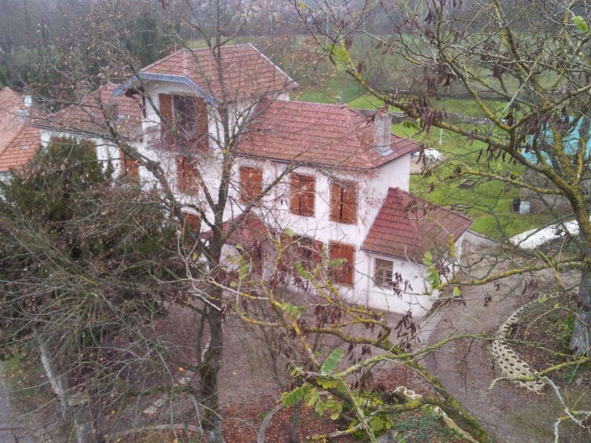 Villa Sainte Barbe Mirecourt Esterno foto