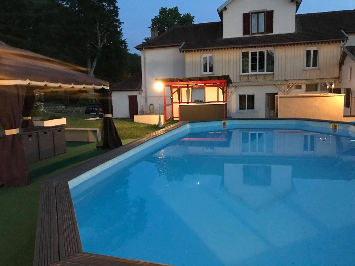 Villa Sainte Barbe Mirecourt Esterno foto